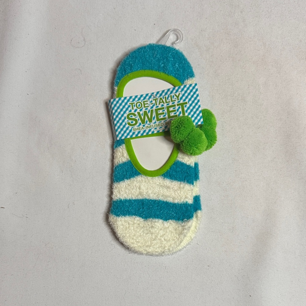 Bath & Body Works Blue/White Shae Butter Infused Slippers